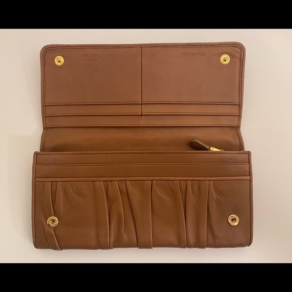 SOLD Brown Leather Prada Wallet - Picture 3 of 14